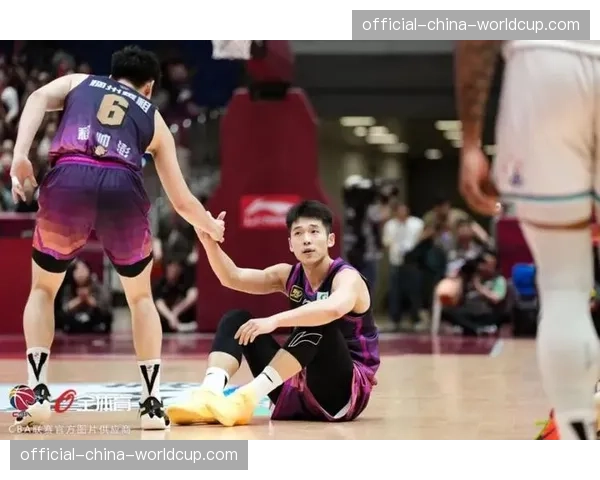 CBA总决赛G2：浙江稠州金租扳回一城，系列赛战成1-1